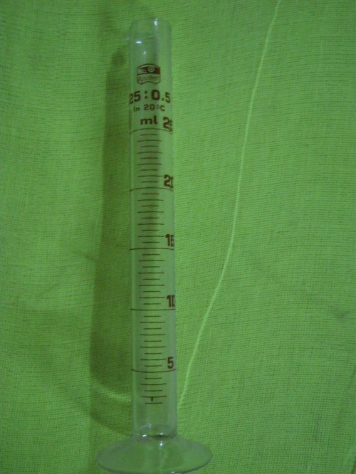 Assistent-Measuring-Cylinder-25-ml-Tall-Form-e1386583930457 استوانه مدرج 25 میلی لیتری ساخت آلمان - تصویر 1