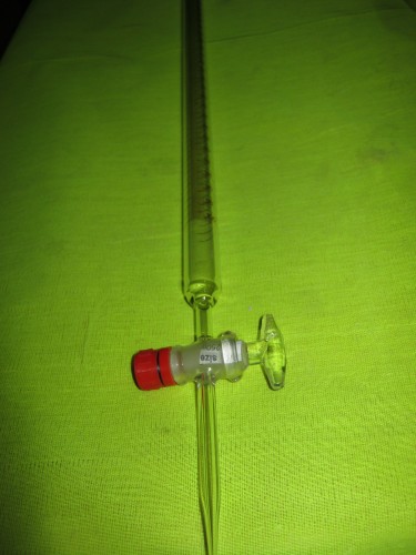 Burette-25-ml-Class-B-One-Way-Glass-Key-Stopcock-e1386611240651 بورت 25 میلی لیتری ساخت انگلستان - تصویر 1